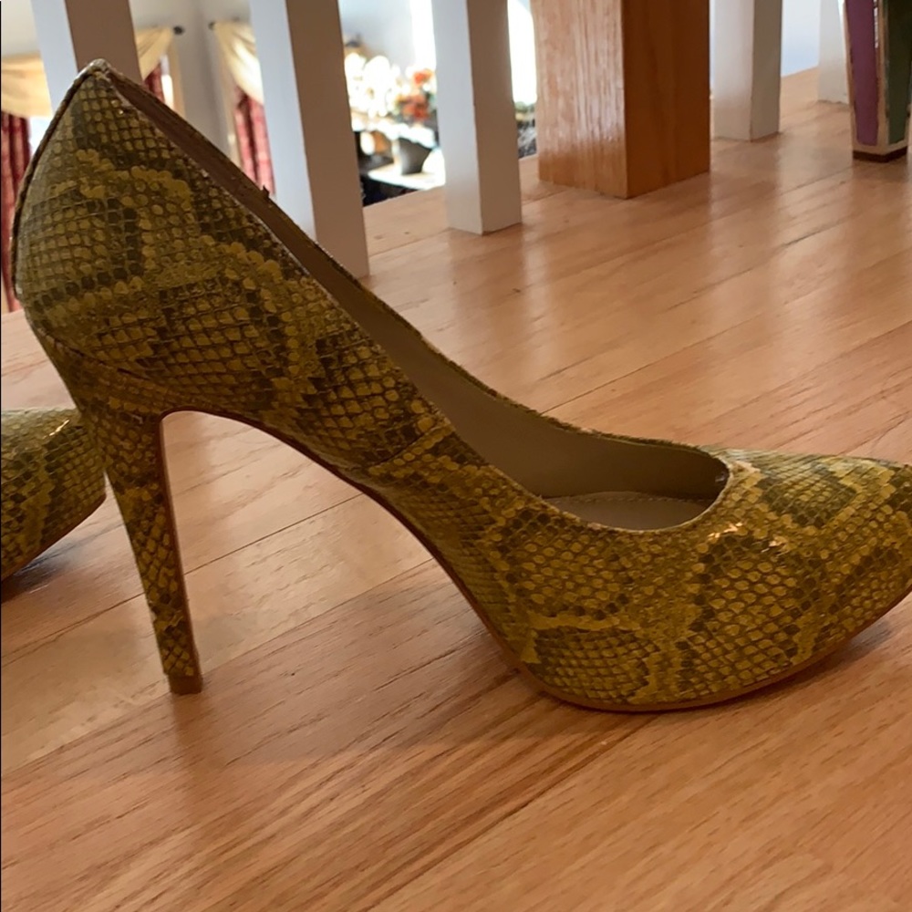 Colin Stuart Lime Python Platform High Heel Sz 10 - image 6